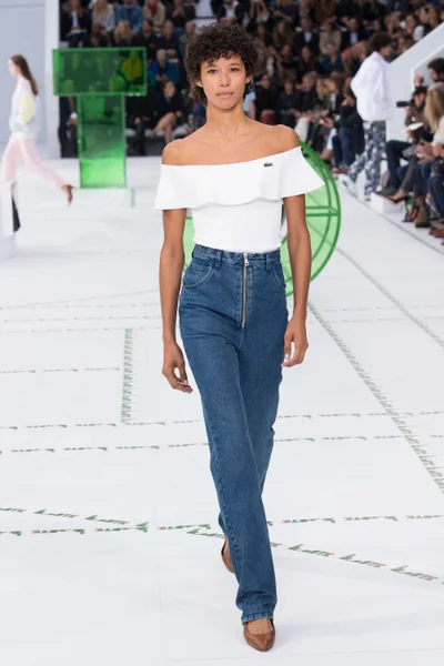 Look 32